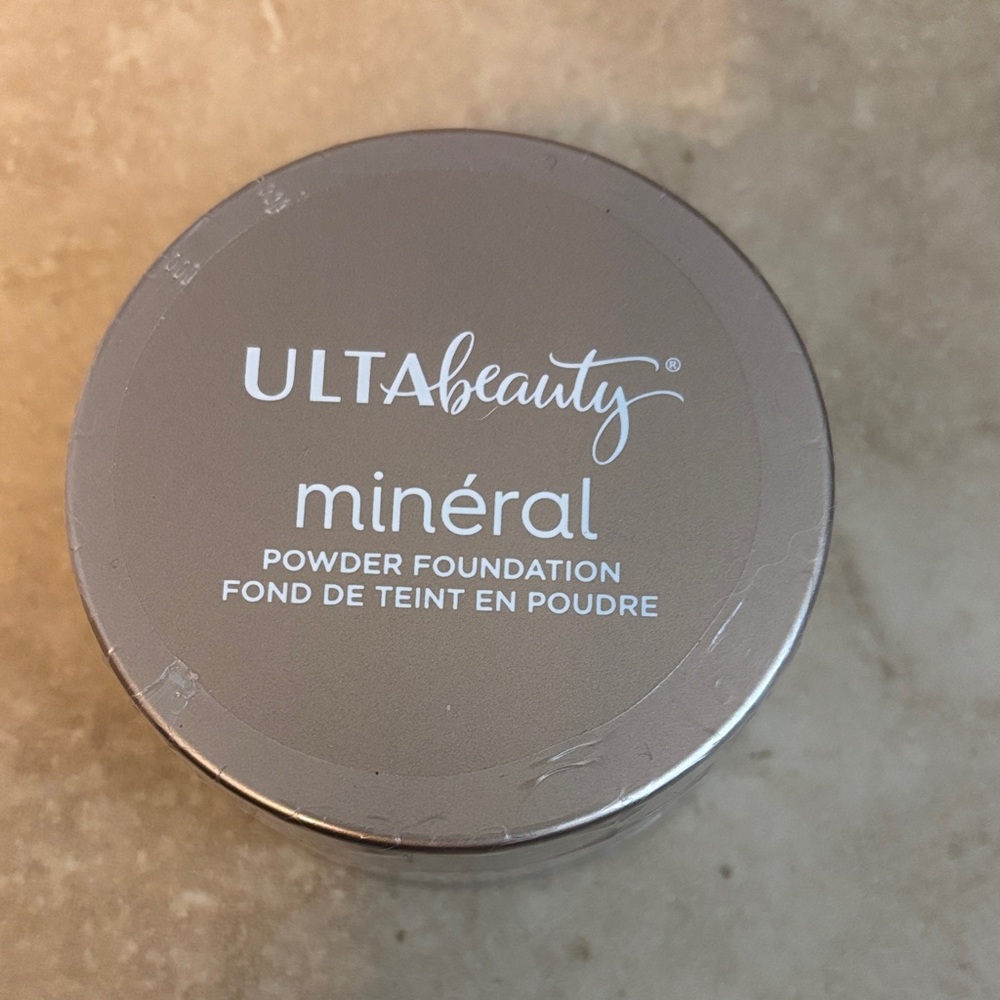 Ulta Beauty Mineral Powder Foundation - Silver